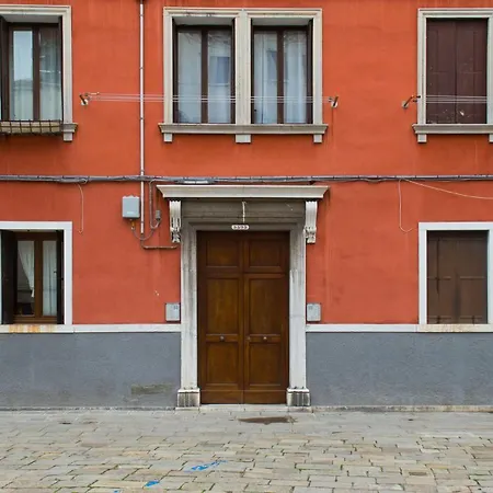 True Venecia